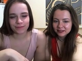 Amateur Webcam Babes Going Solo