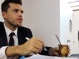 LOS CONSOLADORES – MMF threesome with Hungarian babe Sicilia