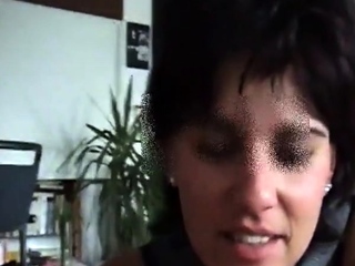 Sonntagmorgen-Blowjob  Deutsch hausgemacht