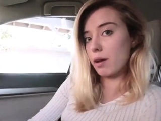 Stiefgeschwister haben harten Spa im Auto